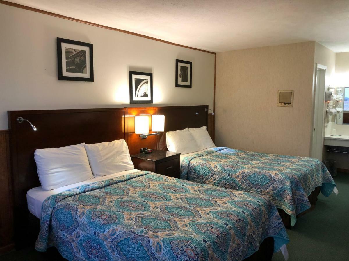 Viking Motel Lindsborg Exterior foto